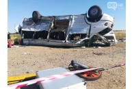Від смертельного зіткнення маршрутки та вантажівки загинуло 5 дітей під Запоріжжям (відео)