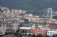 Міст обвалився в Італії, є загиблі