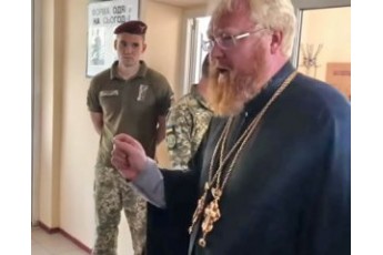 Попів Московського патріархату вигнали з військової академії (відео)