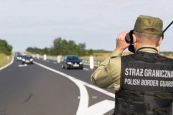 У Польщі українця затримували за допомогою тепловізорів та гелікоптера
