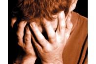 Прив'язали на смітнику до дерева, побили та зґвалтували: троє чоловіків познущались над хлопцем-інвалідом