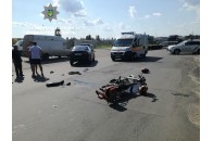 У Луцьку мопед врізався в легковик, є постраждалі