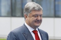 Друзі Порошенка масово вивозять своє майно за кордон, – журналіст