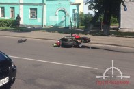 У центрі Луцька бус збив мотоцикліста (фото)