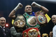 Усика хочуть позбавити чемпіонських титулів