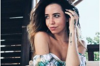 У купальнику з глибоким декольте та в маслі: Надя Дорофеєва заінтригувала шанувальників сексуальним образом