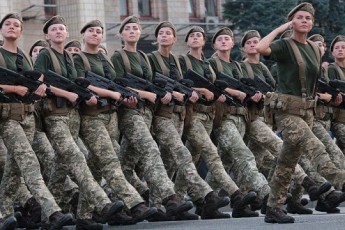Рада урівняла права жінок і чоловіків в армії