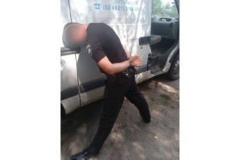 Волинського поліцейського, який попався на хабарі, взяли під варту