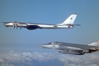 Російські бомбардувальники вторгнулися в ідентифікаційну зону поблизу США
