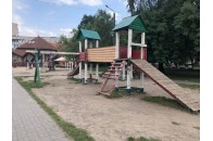 У Луцьку знесуть два дитячих майданчики, які знаходяться в аварійному стані