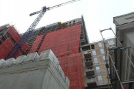 Заробітчанин з України випав з 15 поверху у Польщі