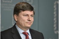 Голова фракції БПП назвав ідіотами силовиків, які проводили скандальні обшуки у Буковелі