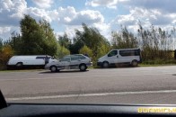 На Волині автобус зіткнувся з легковиком та злетів у кювет