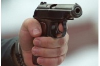 Чоловік обстріляв дитячий майданчик з балкону у Києві