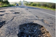 На Волині через жахливий стан дороги перевізники відмовляються від маршрутів