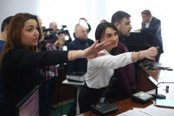 Головні новини Волині 26 вересня: У Луцькраді є депутат, який має бути відкликаний за грубі порушення регламенту;У Луцьку – аварія, зіткнулись два легковики