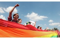 Гей-парад у Польщі закінчився масовим побоїщем