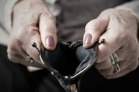 Кожна друга людина у світі живе за межею бідності, – Світовий банк