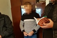 Головні новини Волині 25 жовтня: у Луцьку на хабарі викрили старшого інспектора патрульної поліції; злодії зв'язали сім'ю луцького адвоката та винесли з…