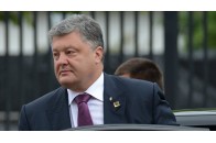 Автопарк Порошенка поповнили два Mercedes по 5 мільйонів