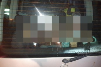 П'яна жінка везла трьох дітей в багажнику авто