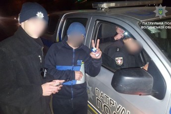 У Луцьку водій-порушник намагався дати хабара поліцейському