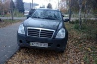 У Луцьку жінка поскандалила з муніципалами та втекла на автомобілі чоловіка