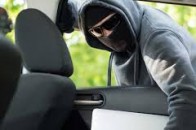 У Луцьку почастішали крадіжки цінних речей із авто