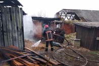 На Волині невідомі підпалили будівлю
