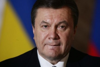 Паралізований Янукович потрапив у лікарню в Москві