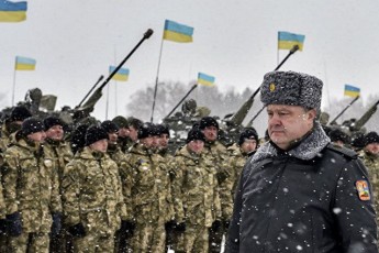 Чому введення воєнного стану знецінює демократію в Україні
