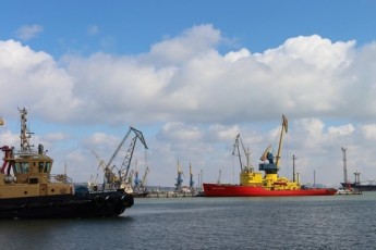 Росія частково розблокувала українські порти в Азовському морі