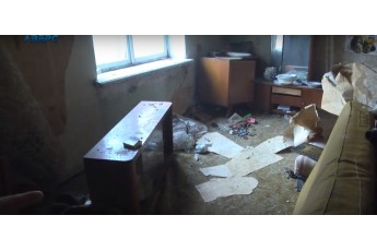 Сусід-пияк тримає в страху жителів багатоквартирного будинку у Луцьку (відео)