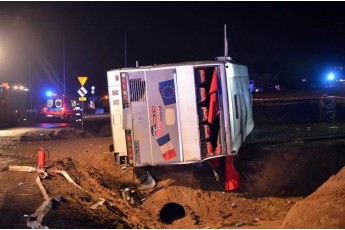 Смертельна ДТП У Польщі: постраждали 24 пасажири автобуса, одна людина загинула