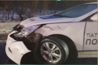 Поліцейські не пускали журналістів до місця аварії двох патрульних авто (відео)