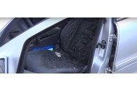 У селі під Луцьком чоловік підпалив свій автомобіль (відео)