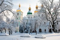 Тисячі вірян зібрались на Софіївській площі для об’єднавчої молитви