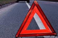 На Волині автомобіль на швидкості врізався у відбійник