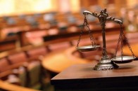 У Луцьку мотоцикліста, який збив чоловіка, звільнили від покарання