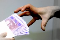 Оштрафували волинянина, який пропонував патрульному хабар