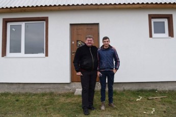 На Волині 28 дітей-сиріт отримали житло за програмою облради