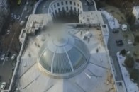 Замість прапора України – пляма: Бойко, Рабінович і 