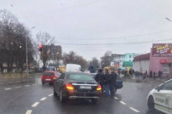 Автомобіль депутата Волиньради потрапив у ДТП