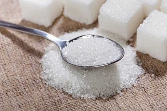 Дієтолог розвінчала популярний міф про цукор