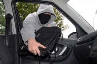 У місті на Волині з автівки викрали майже 50 тисяч гривень