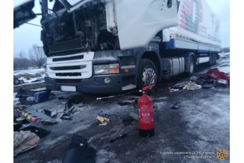 Біля кордону з Польщею у вантажівці вибухнув газовий балон, водій у реанімації (Фото)