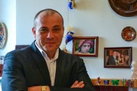 Луцький адвокат та волонтер завершив книгу про події 2014-2015 років, просить допомоги небайдужих