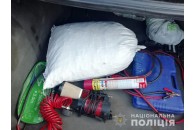 На Волині у порушника ПДР випадково знайшли 20-кілограмів бурштину (фото)