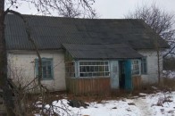 На Волині парафіяни УПЦ МП продовжують молитися в занедбаних будинках та клунях