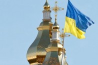 Чи може жінка ходити до церкви без хустки: відповідь ПЦУ